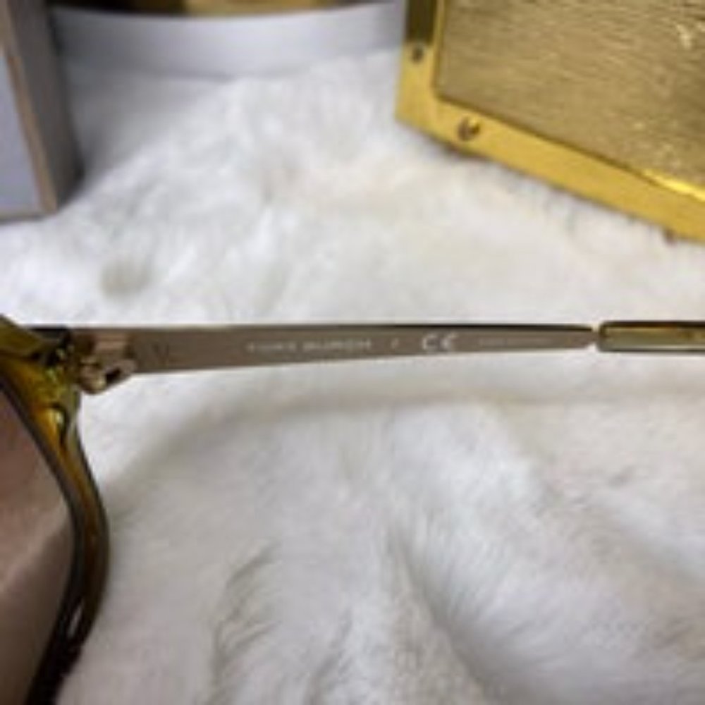 Tory Burch Sunglasses - Picture 5 of 10